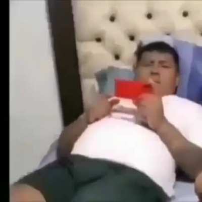 QUE?