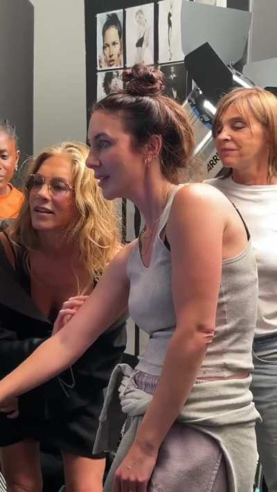 Jennifer Aniston: BTS Photo Shoot