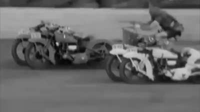 Motorcycle Chariot Racing in Australia (1936)