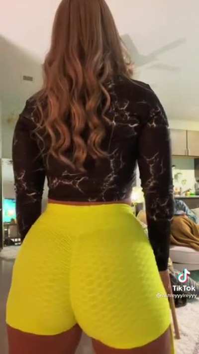 jiggle jiggle