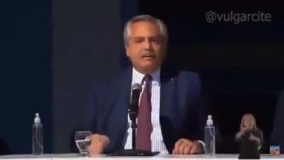No es mío, y no se quien lo hizo pero es muy bueno.