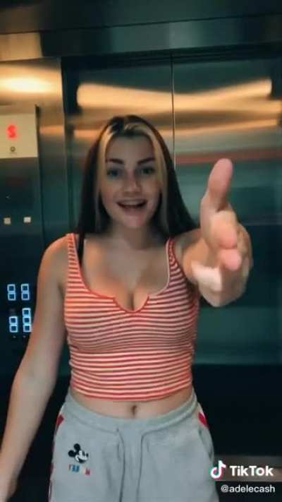 @adelecash