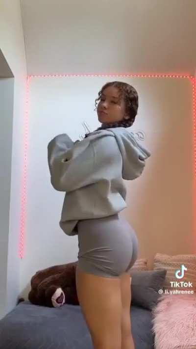 li.yahrenee