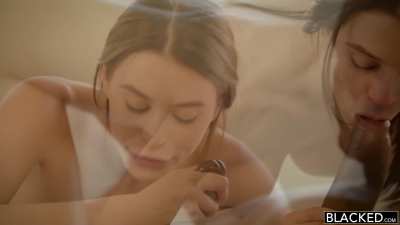 [/r/F<wbr>lashB<wbr>rown] Lana Rhoades giving an amazing head to Flash Brown