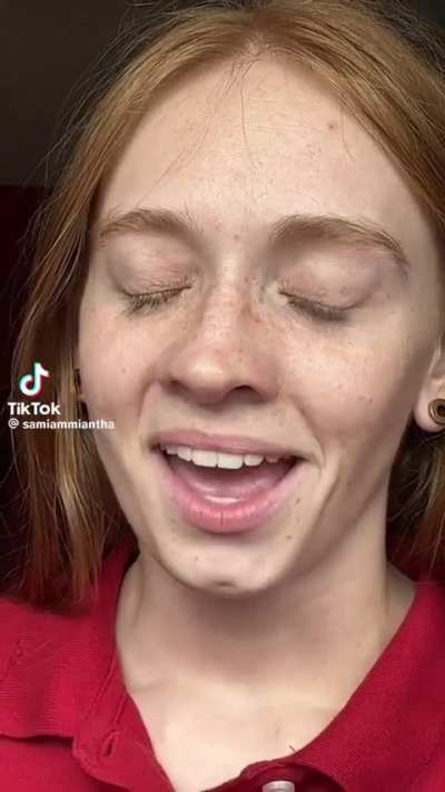 🤢