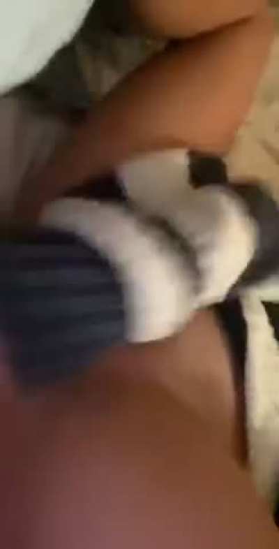 hot girl cumming