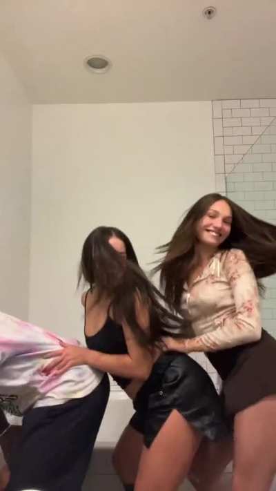 A second tiktok with Maddie ziegler