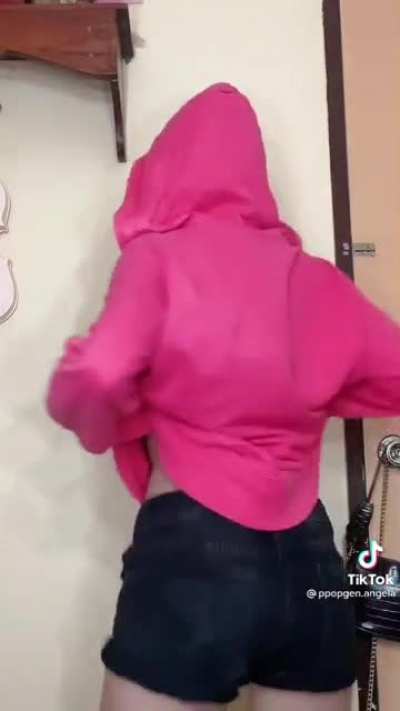 Angela Muhi (@ppo<wbr>pgen.<wbr>angel<wbr>a) [Tiktok]