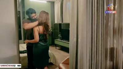 Navina Bole hot scene 🔥🥵🤤