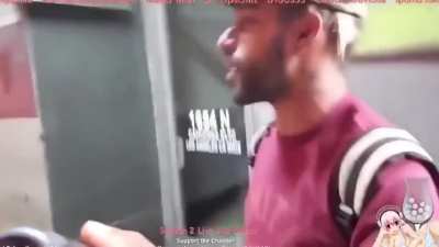 douchebag streamer cat calls a 15 year old girl on a day out > douchebag streamer get shook when confronted by her angry father