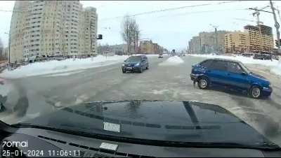Man is seriously injured after ejecting from rear window, 2 others injured, Novoc<wbr>hebok<wbr>sarsk<wbr>, Russia