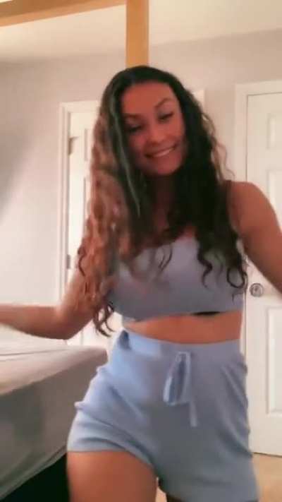 KaelaniSkye - Video #4965