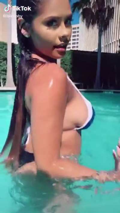👀