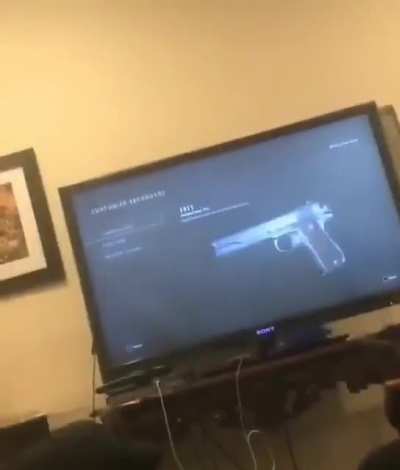 Bro look at that gun