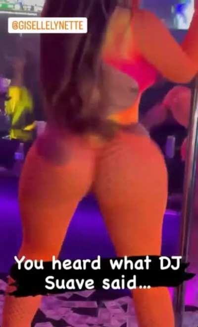 Yeah b*tch 😈🤑💰 shake that fat ass for niggas