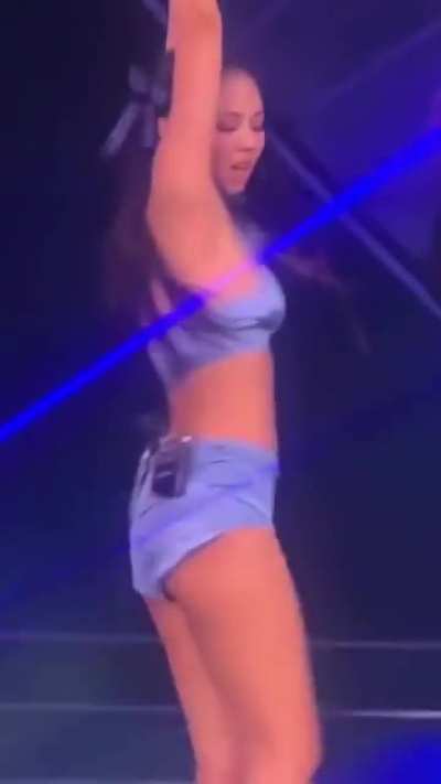Jennie 