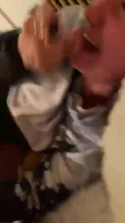 sent a girl a dick pic and she sent this reaction back