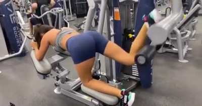 Izzy Workout Boomerang - [MIC]