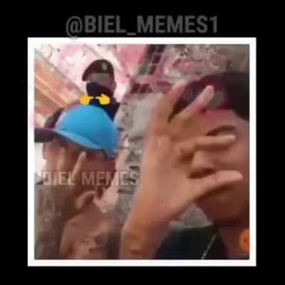 👉😳👈
