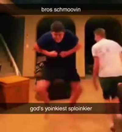 schmoovin