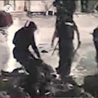 A rare unfiltered look into the treatment of Palestinians inside Israeli Occupation prisons: this 2019 vid reveals the IOF storming Naqab prison, barbarically assaulting 55 prisoners for 10 mins straight & leaving them tied-up atop each other for many