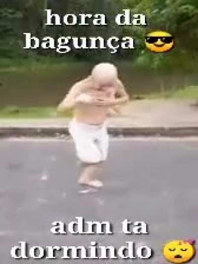 hora da baderninha >:)