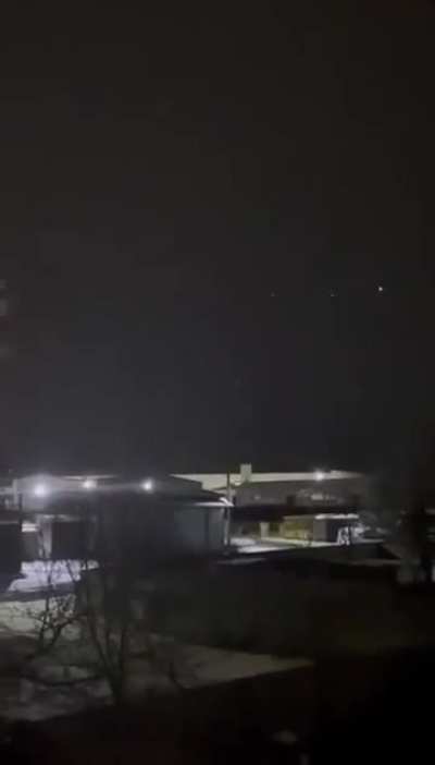 Russian air defence shooting at a Russian helicopter, probably a Mil Mi-24, near Moscow. The operators likely identified the aircraft as a Ukrainian UAV. 09/04/2025