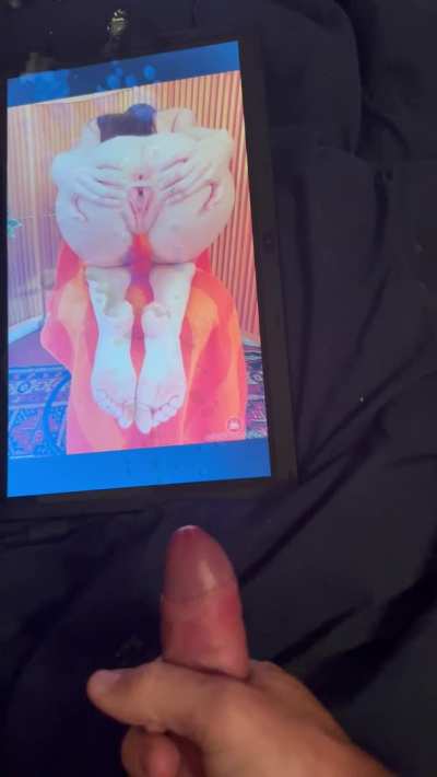 New kinks Reddit has unlocked ✅bree<wbr>ding…<wbr>.✅fee<wbr>t…..a<wbr>nyone want to get on their knees for me like this?<wbr>??💦💦💦<wbr>💦