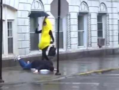 Banana slips on man (tragic)
