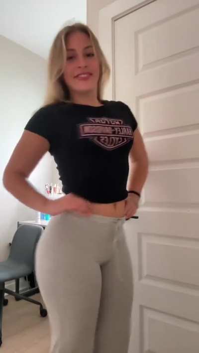 natalee p, 🍑