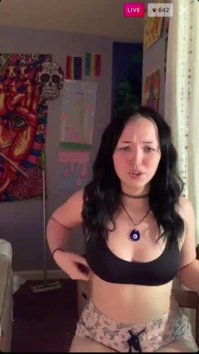 @loca<wbr>l_dea<wbr>dbeat on live
