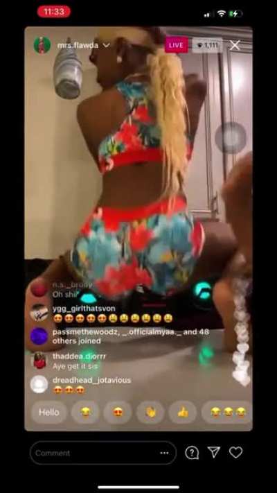 😍