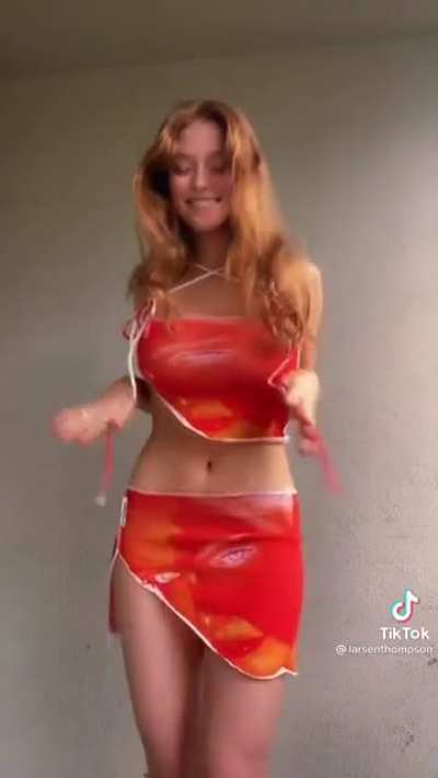 Larsen Thompson is such a godess