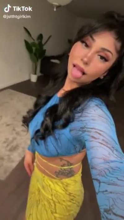 Find the link 👀🤤
