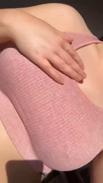 Big perky titty drop 😍 [OC]