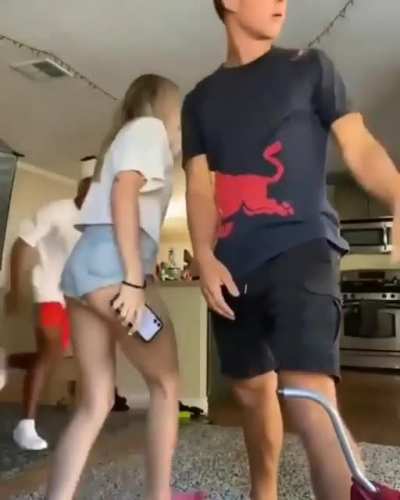 Man there are truly people who have actual weird days... lol
