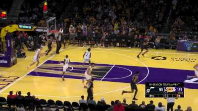 [Highlight] Lakers bench having fun with this Austin Reaves Euro step