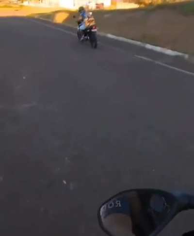 O policia coringou kkkk