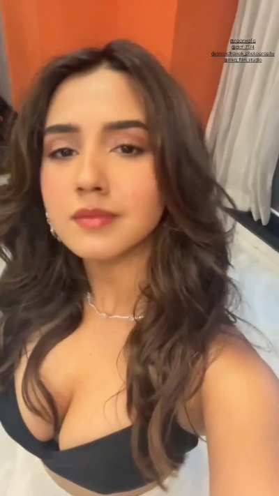 Roshni Walia 