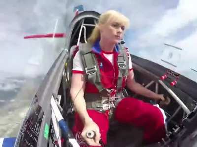 Svetlana Kapanina making a barrel roll look easy