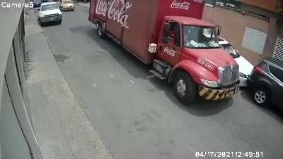 Llegó la gaseosa.