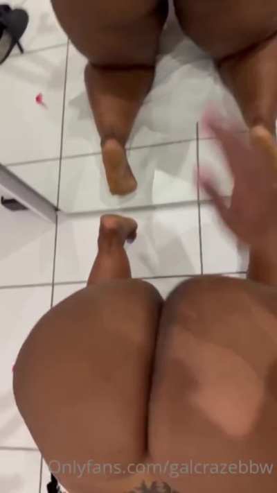 📱