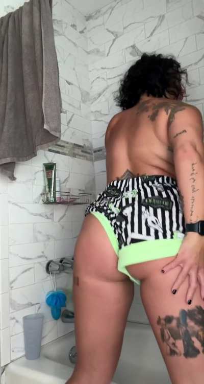 I love seeing how many men would pound my ass