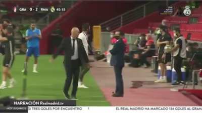 Zizou's reaction to the Granada goal yesterday.