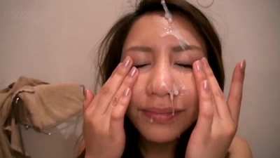 Mei Matsumoto enjoying a facial [xpost r/mei<wbr>matsu<wbr>moto]