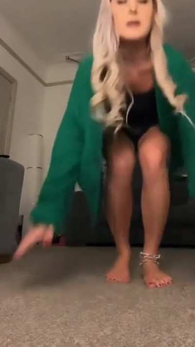 @alysraine