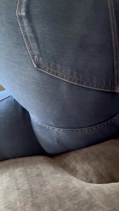 I just love how the smell gets trapped in my jeans!