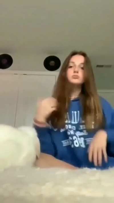 That knee cap is dancing with me