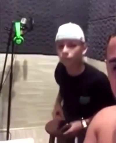 MUCA NO BAILÃO