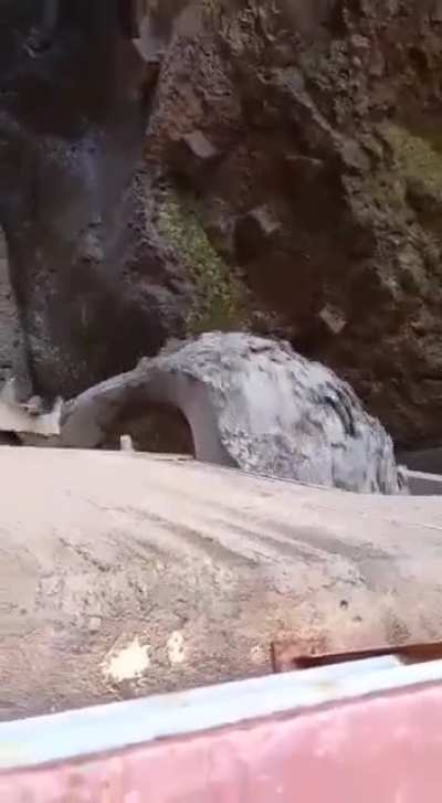 Когда пожрал шавухи на вокзале…